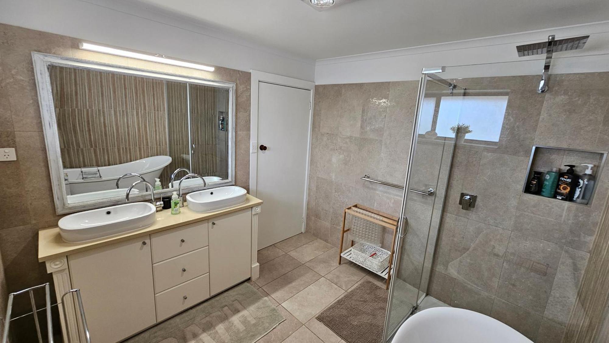 Spacious Holiday Home - Waikerie Exterior photo